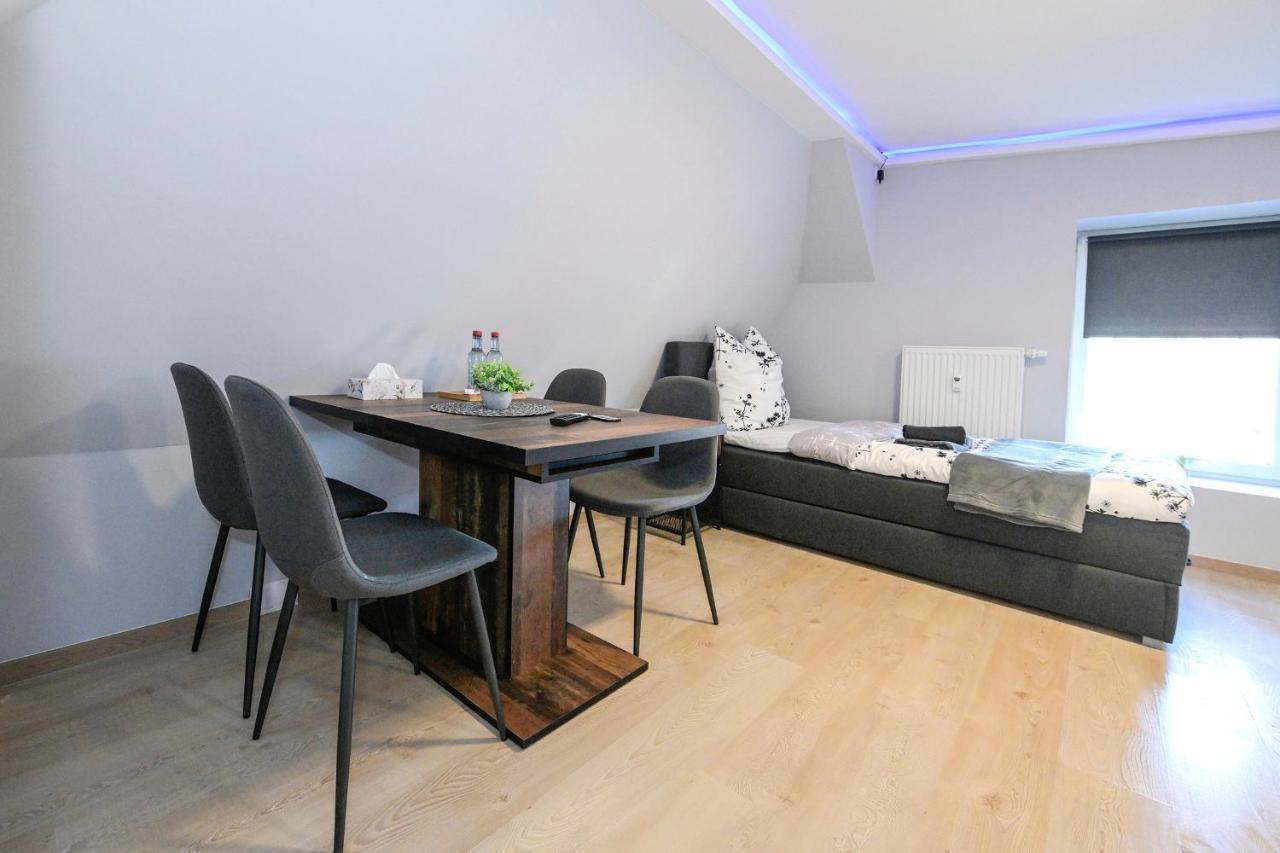 Happy -apartments Apartment *